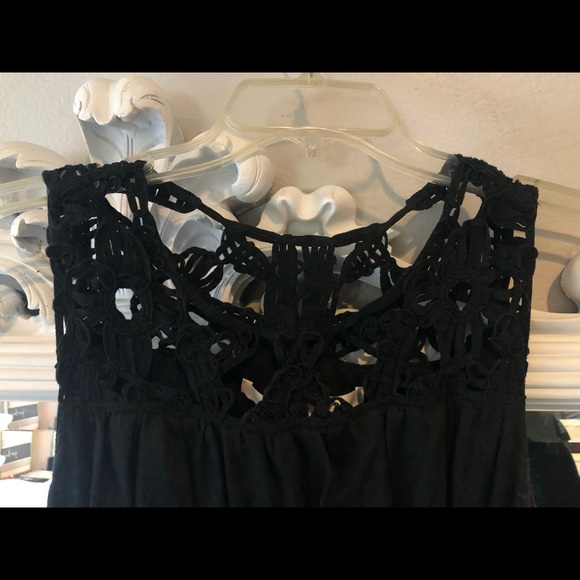 Black dress - Picture 5 of 5